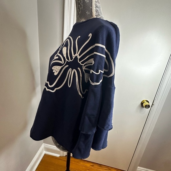 Navy Butterfly Fleece Bell Puff Sleeve Sweatshirt DG2 by Diane Gilman. Crew. Sm - Picture 14 of 16